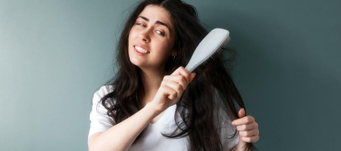 5 Effective Ways To Manage Frizzy Hair In Rainy Season