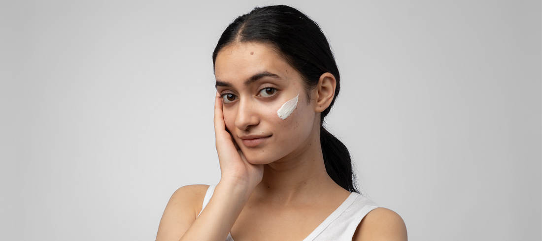 Hydrating vs Moisturising: Which One Is Good For Your Skin